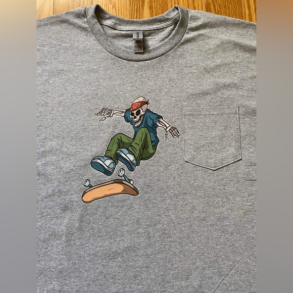 Unisex, Light Grey, 3X Skateboarding Skeleton T-shirt with pocket - Picture 2 of 4